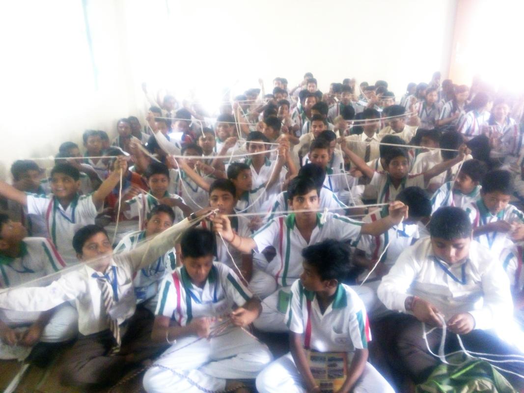 विशेष पायनरिंग और प्राथमिक चिकित्सा शिविर।