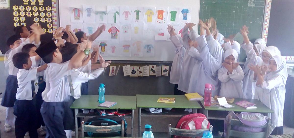 Mereka kemeja t bertemakan keamanan
