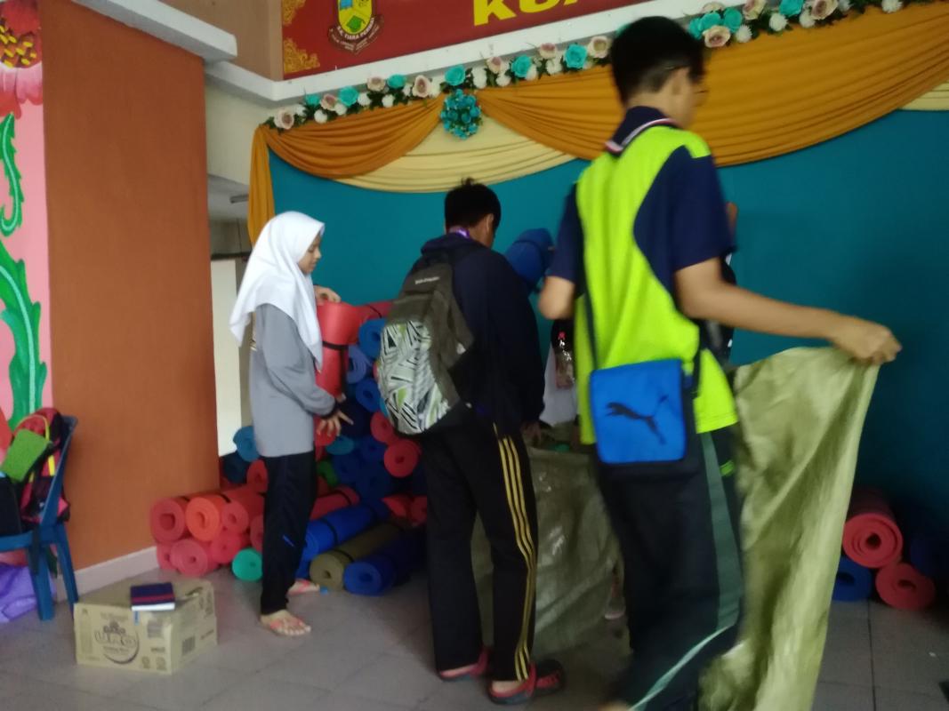 Pengambilan sleeping beg