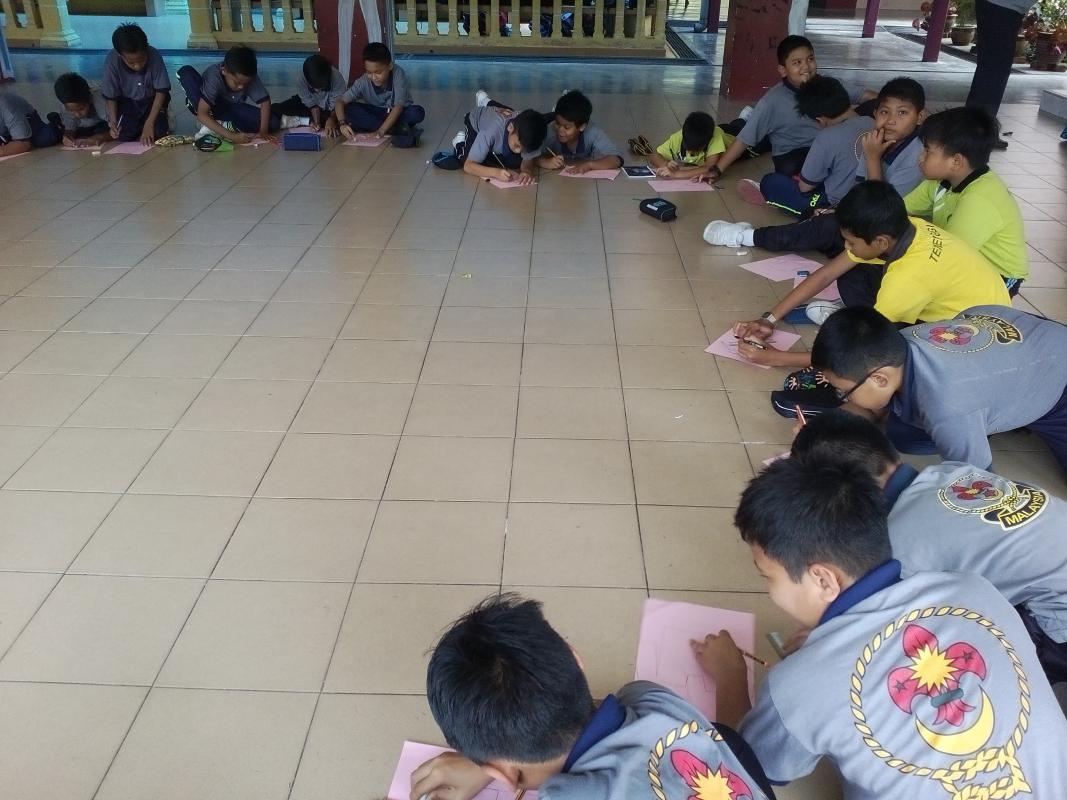 Mereka kemeja t.
