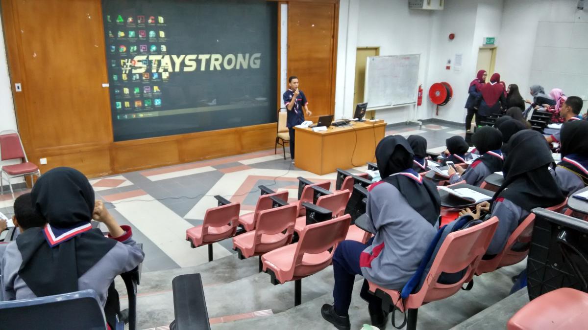 PERJUMPAAN KE-3 KELANASISWA LEVEL 100 (Sem 2)