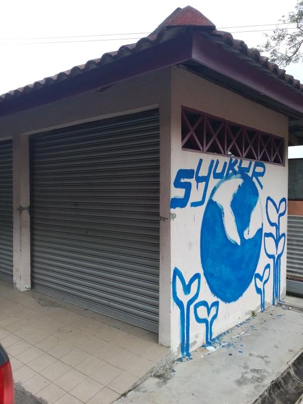 Memupuk rasa syukur. 