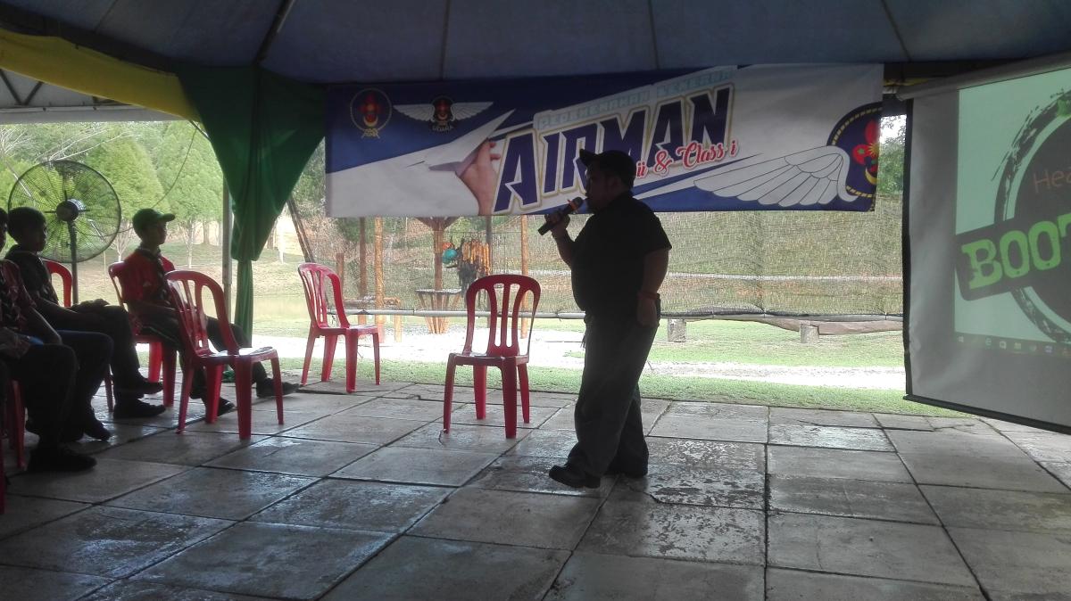 Perkemahan Lencana Airman kelas i & ii di Sumiran
