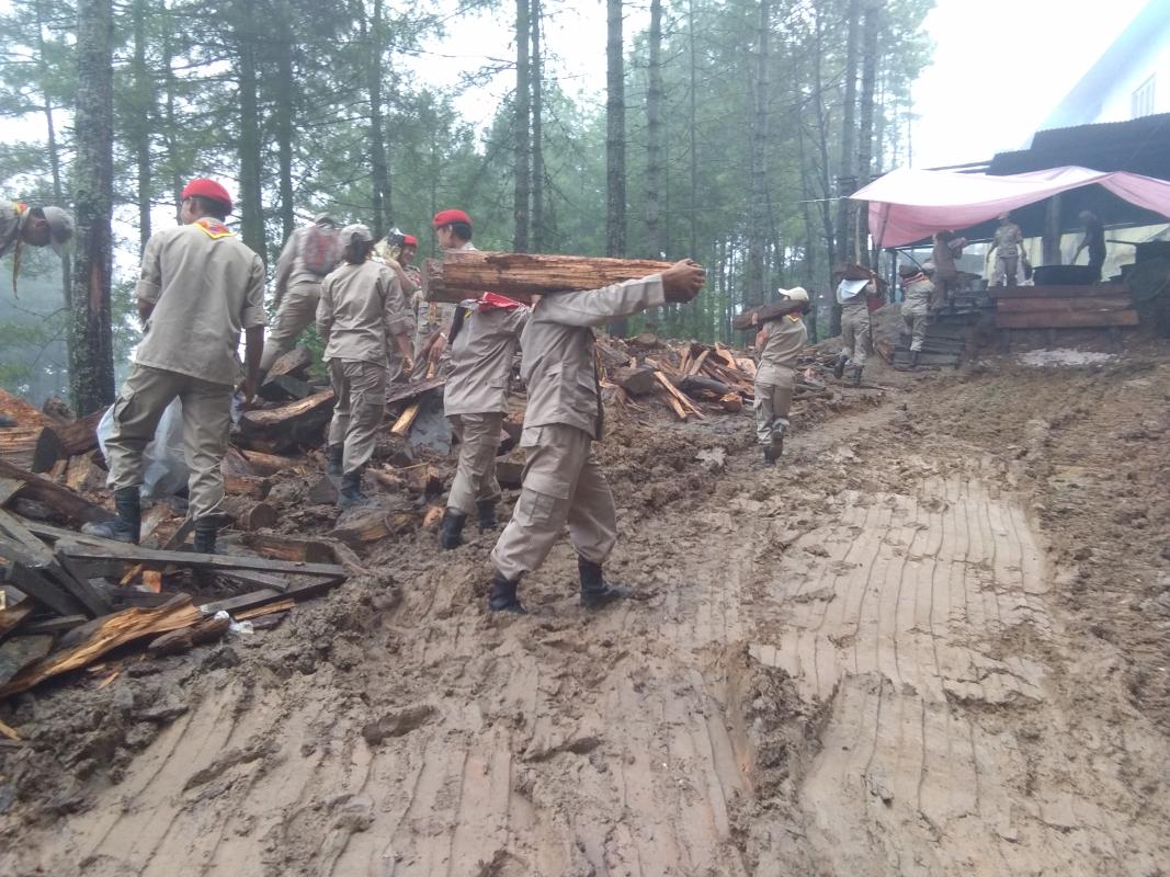 Voluntary service at Buddha point