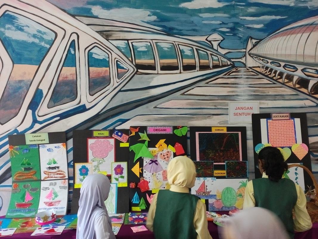 Mural 3D masa hadapan 