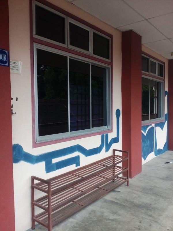 Projek seni dinding perpustakaan 