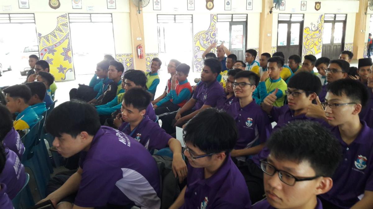 Taklimat MOP oleh koordinator Johor Bahru Tan Kuan Tee dari SJK(C)Foon Yew 1