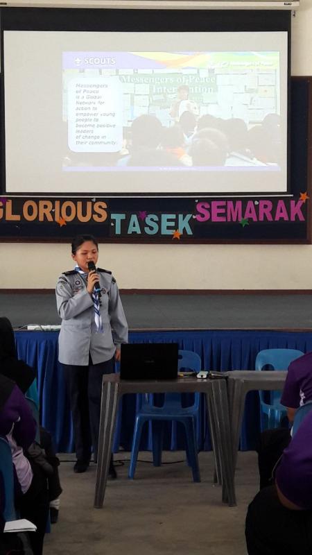 Taklimat MOP oleh koordinator MOP Johor Bahru, Tan Kuan Tee dari SJK(C)Foon Yew 1