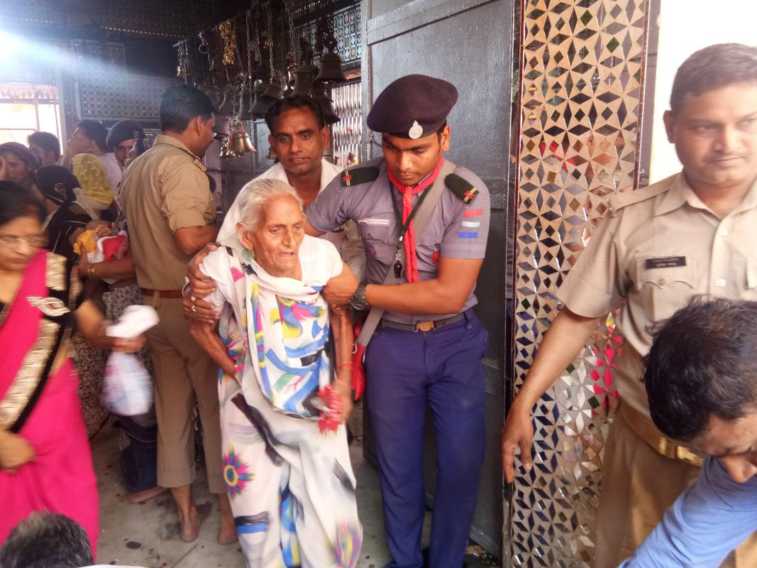 Mela Service (Nari Semri temple) 
