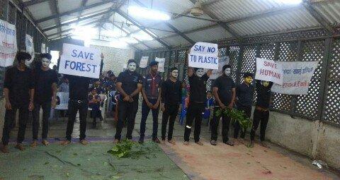 SAY NO TO PLASTIC mime act