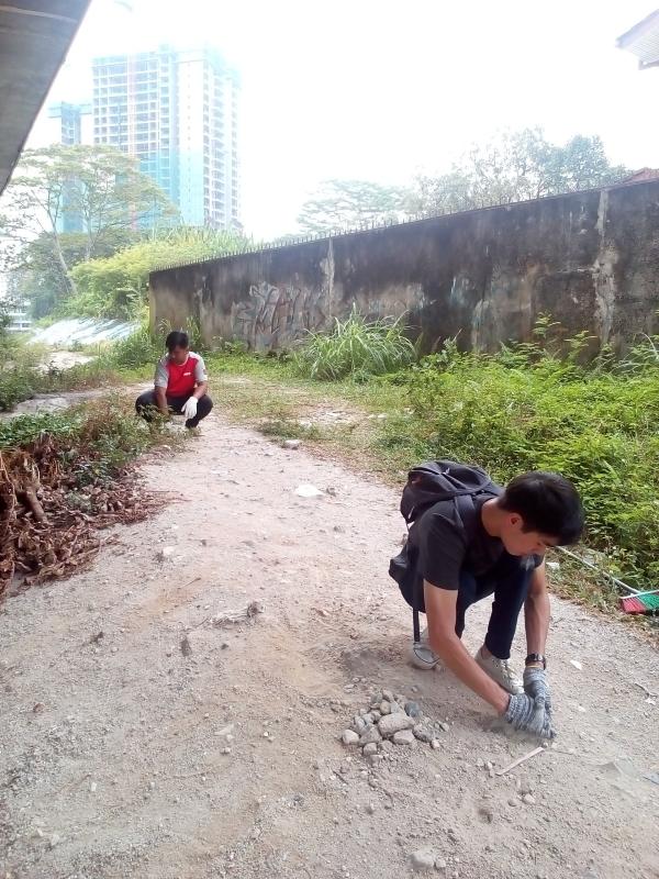 SW Voluntary Service Project: WalkSide By Rovs Project "Rising Together To Save Our Environment" Update 12 (Site Cleaning)