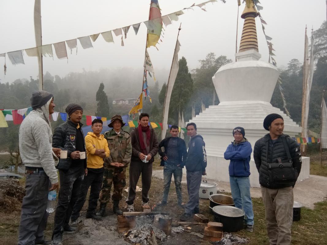 White washing of stupas 