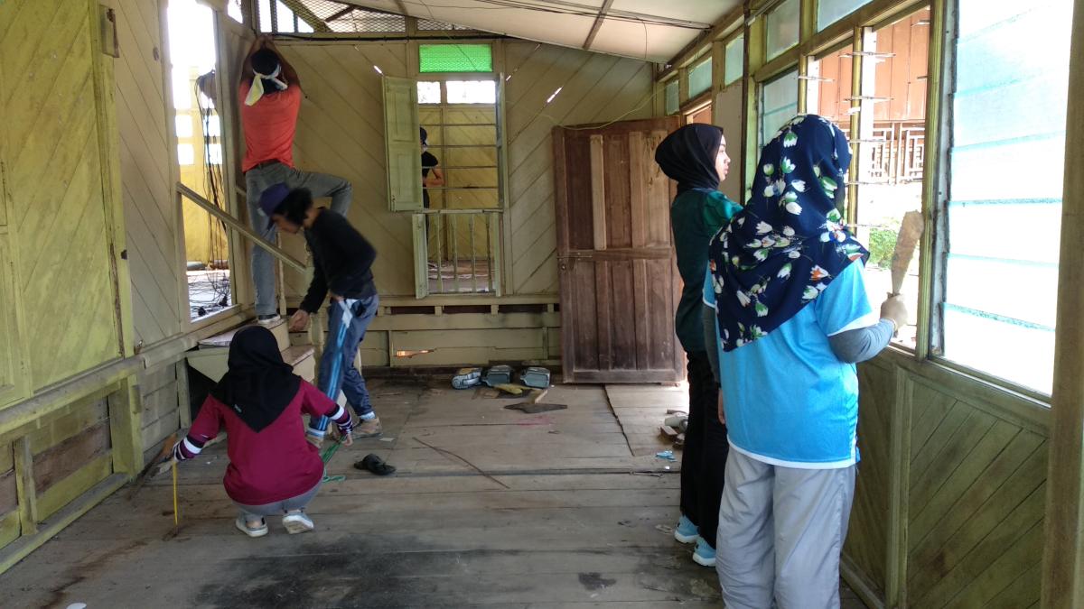 MISA ISLAND GOAT PROJECT #4th  Memanfaatkan Kayu Terpakai