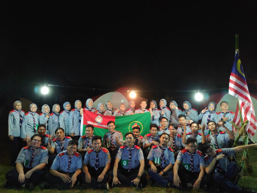 Warna-warni Road to Rovering Success 8.0