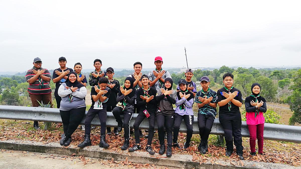 Kempen Membersihkan Tanah Perkuburan Orang-Orang Islam Bukit Bayut, Kampong Terunjing, Mukim Berakas, Brunei Darussalam