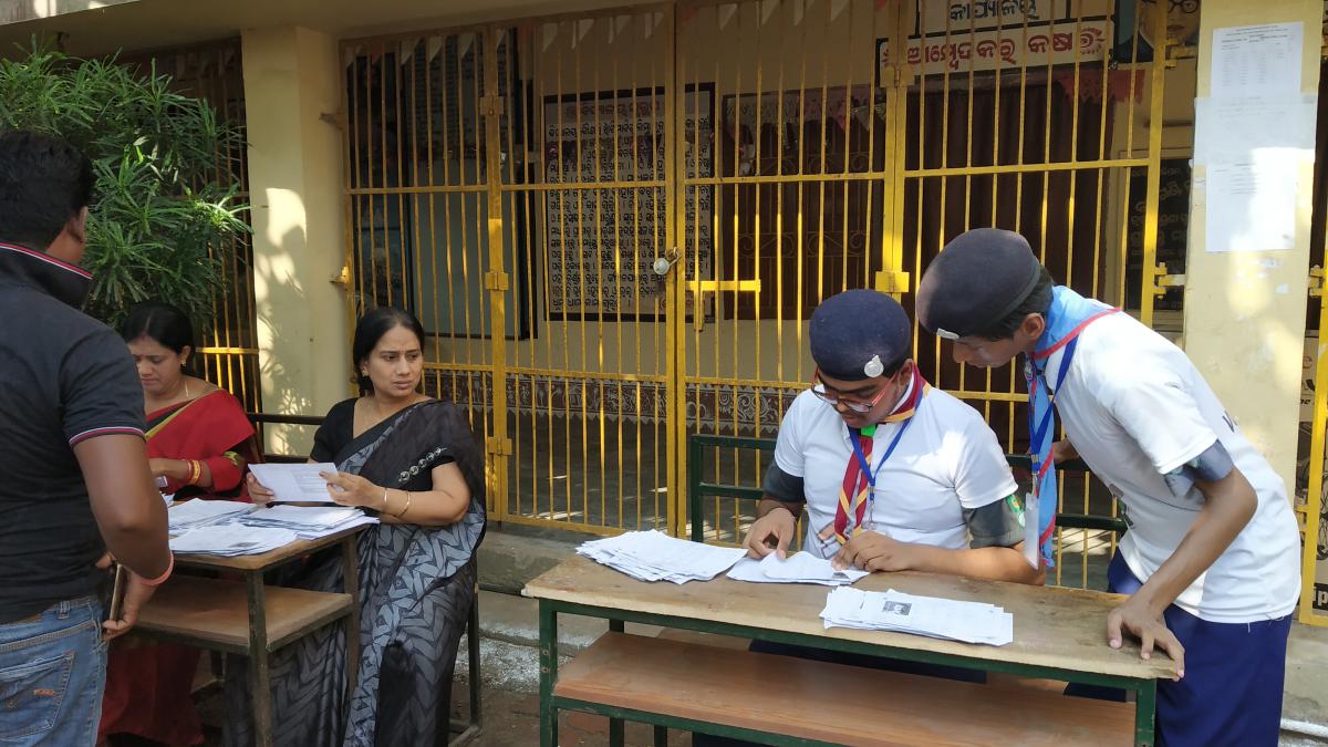 Volunteers for Election work.