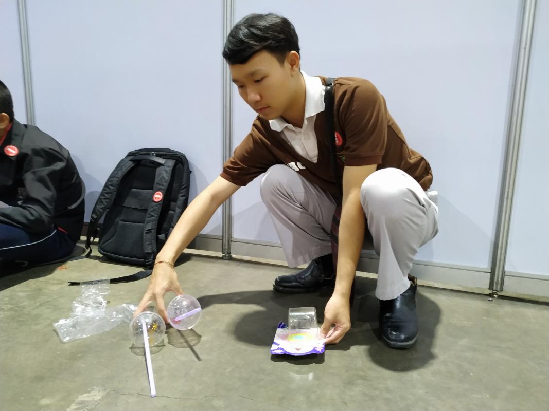 เก็บขยะเพื่อส่วนรวม
