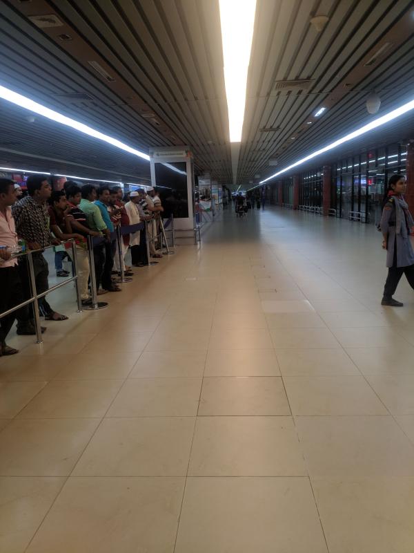 হজযাত্রী দের  বিমানবন্দরে সেবা প্রদান