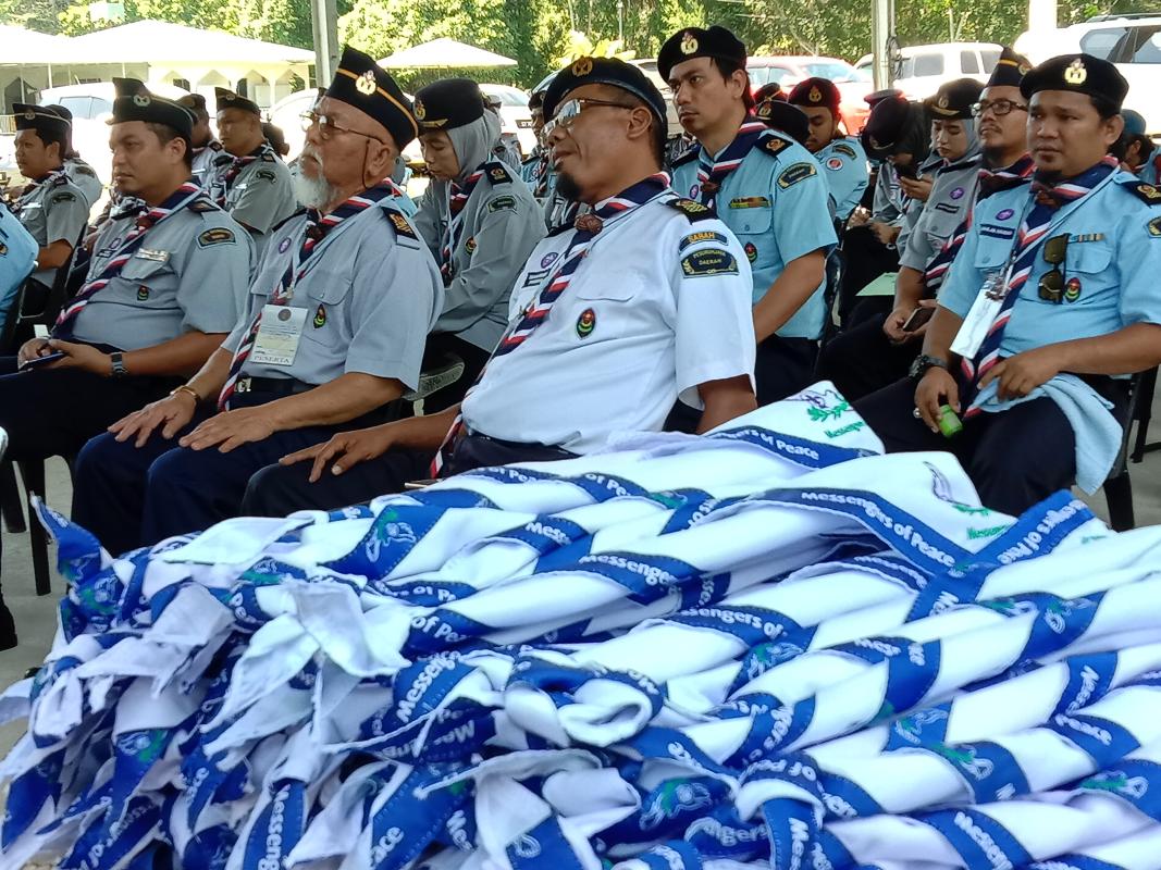 Menyerlahnya skaf MOP