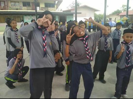pengakap kelana A kudat bertunjuk ajar dalam perkemahan  unit berunifom srk sr james kudat.. 