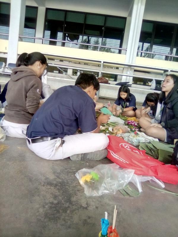 การทำลอยกระทงในวิทยาลัยอาชีวศึกษาเทคโนโลยี