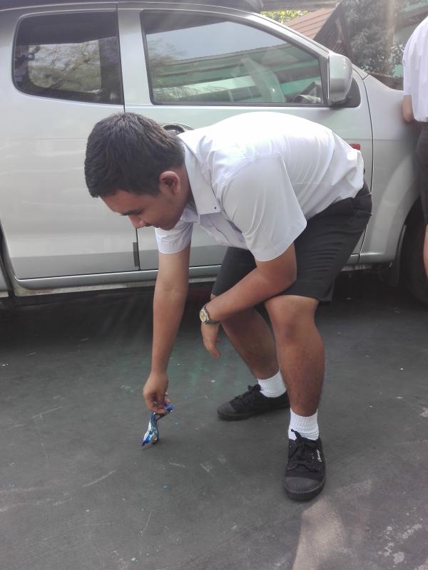 เก็บขยะ
