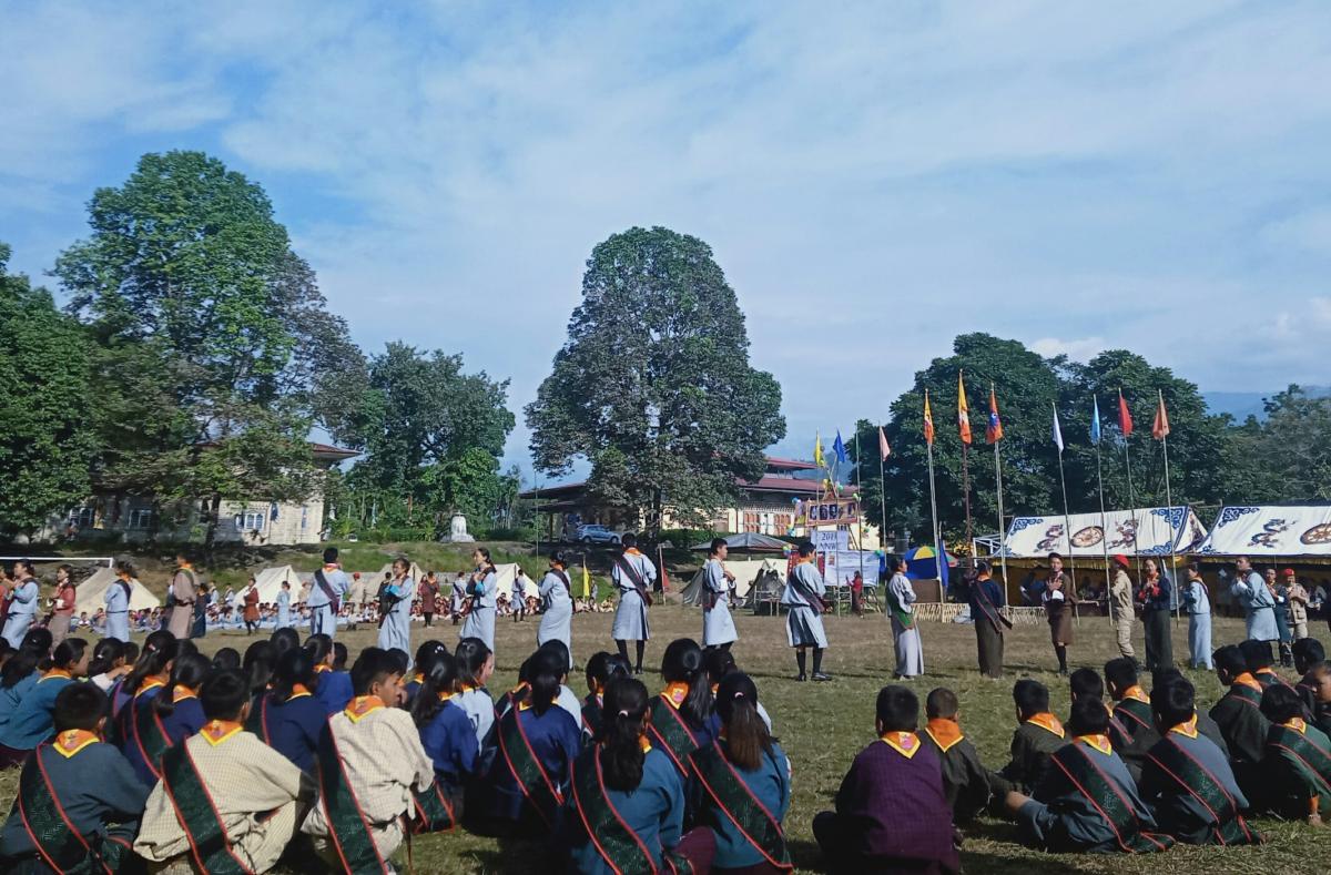 Back wood man's cooking skill practice at campaign 
