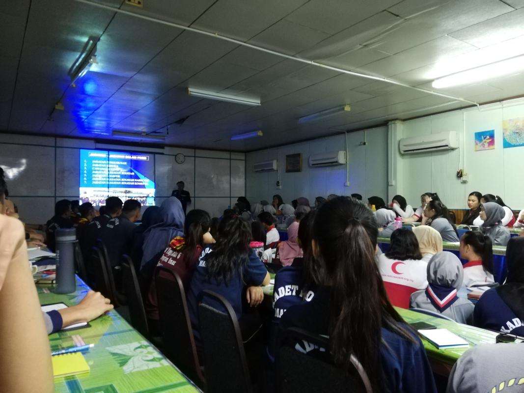 Ceramah Kerjaya Sebagai Polis