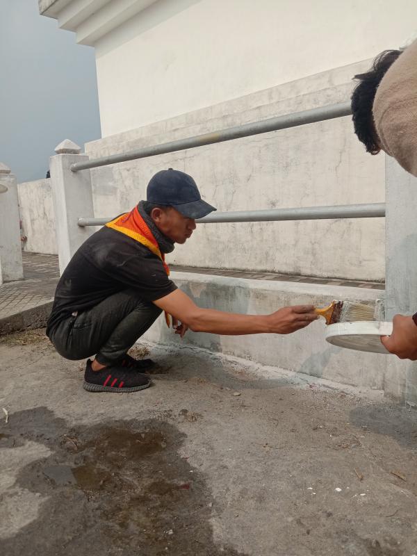 White washing my monuments