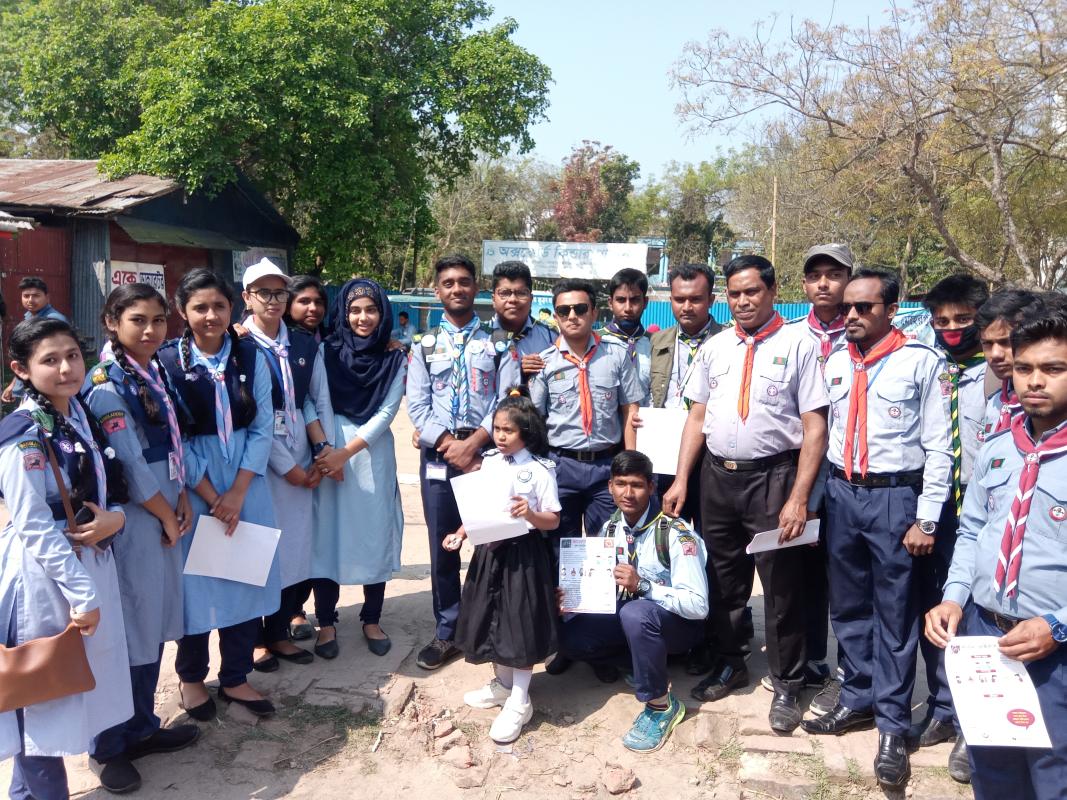 করোনা কালীন সময়ে লিফলেট বিতরন