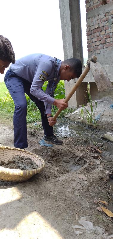 কৃষকদেরকে সাহায্য 