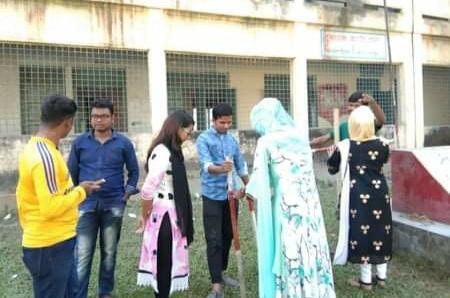 বিশেষ ক্রু মিটিং