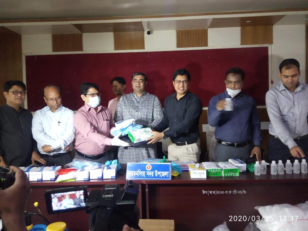 করোনা ভাইরাস প্রতিরোধ প্রাথমিক  উপকরণ প্রদান  -১ 