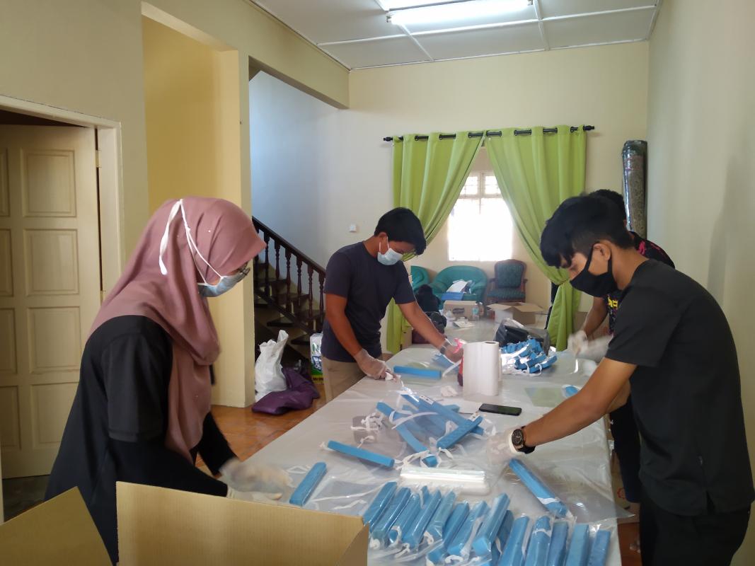 Face Shield For Fight The Pandemic