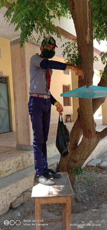 Brids  ko water pilana