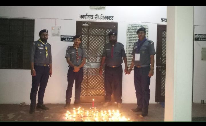 दिया जलाओ कोरोना भगाओ ।