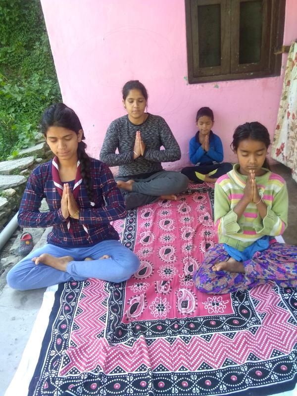  6th international yoga day....... Yoga at home with family.... 

