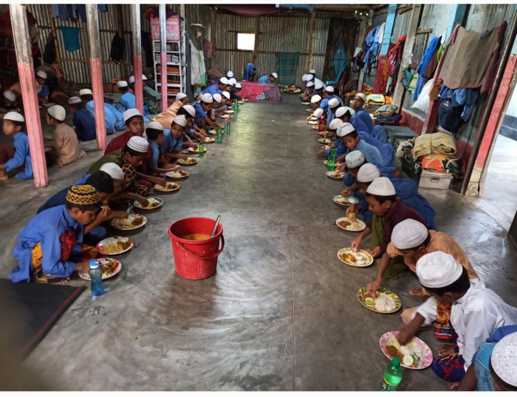 এতিম দের সাথে একদিন