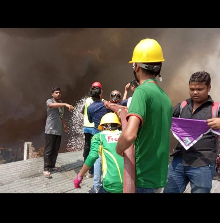 Fire in Mirpur Rupnagar Sheyalpara T-Block slum