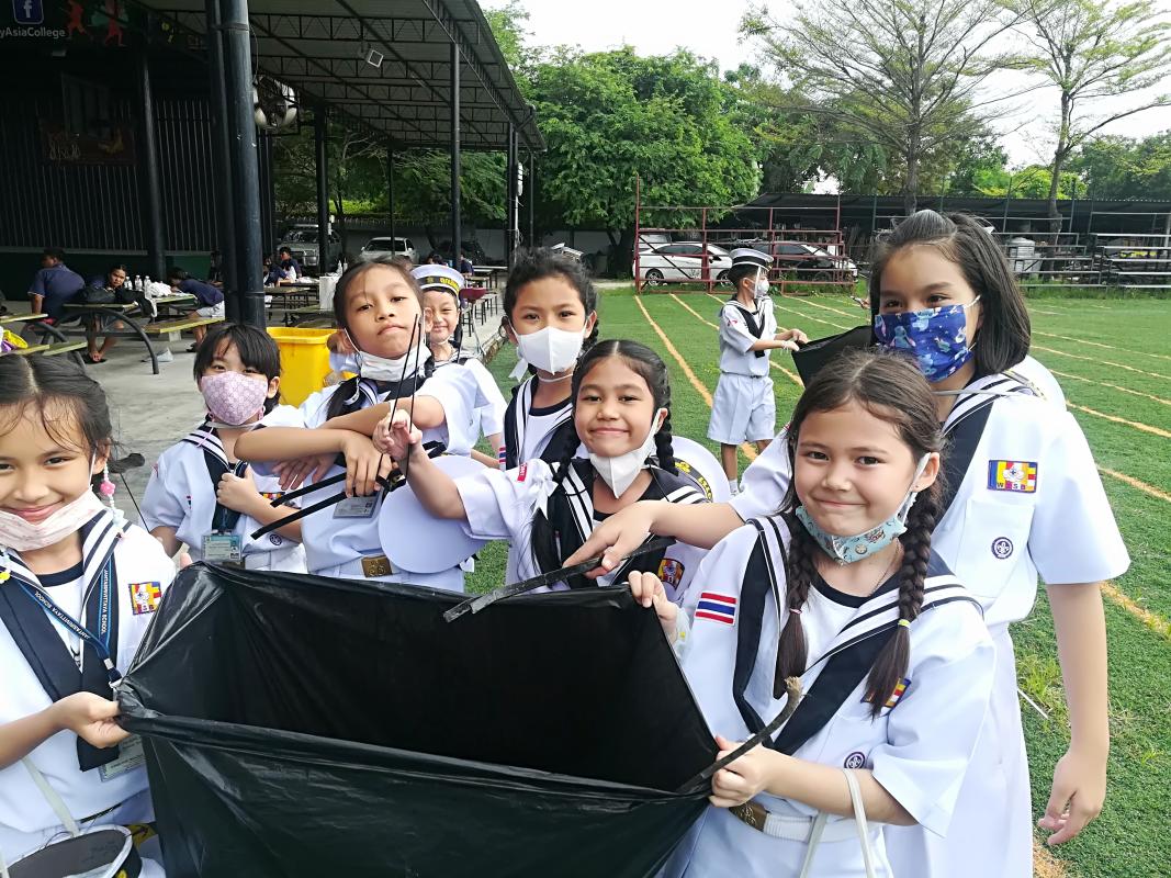 เก็บขยะ บำเพ็ญประโยชน์