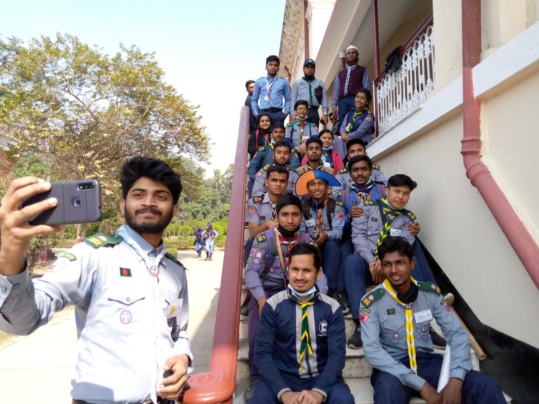 ৪র্থ নাটোর জেলা রোভার মেট কোর্সের হাইকিং -এর কিছু মুহূর্ত