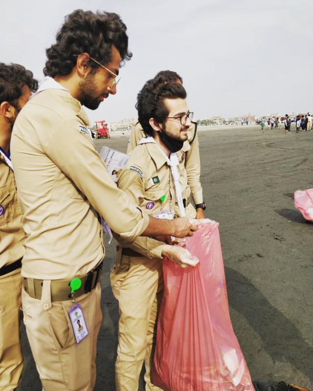 CLEANLINESS DRIVE (32593)