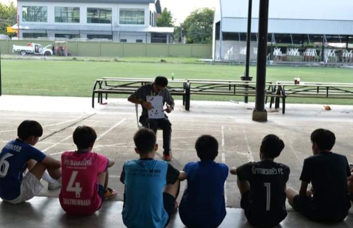 ฝึกซ้อม แข่งกีฬา 