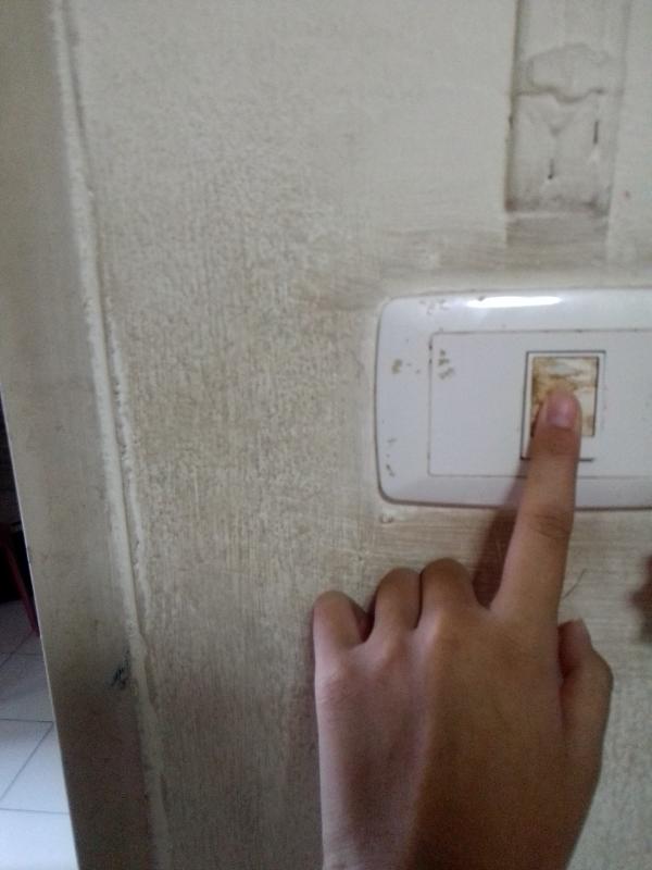 ปิดไฟในห้อง