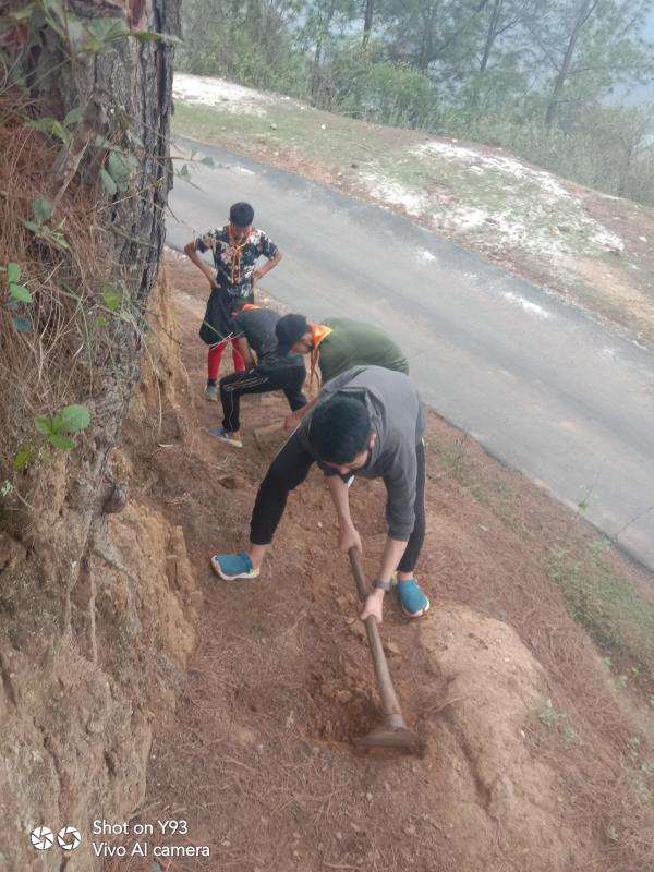 Footpath towards temple