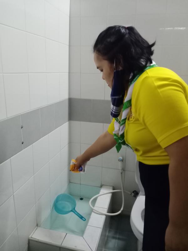 จิตอาสาหยอดทรายอะเบท