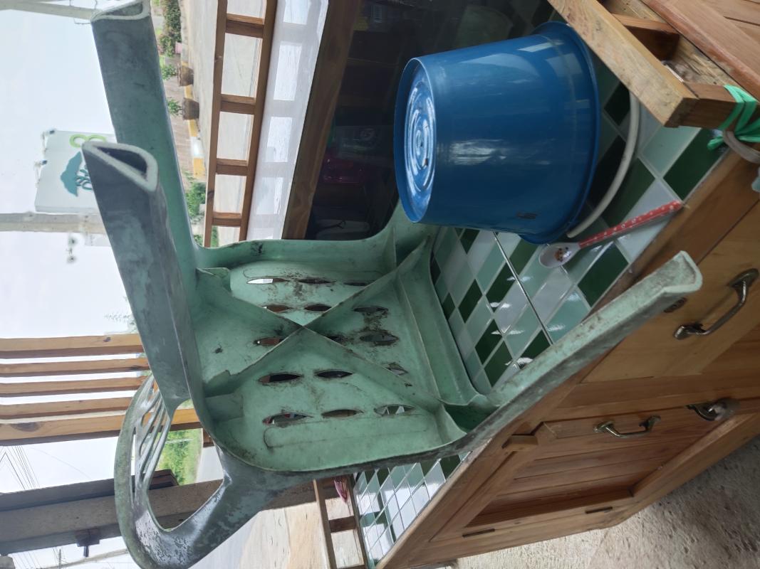 ช่วยเก็บร้านขายของ