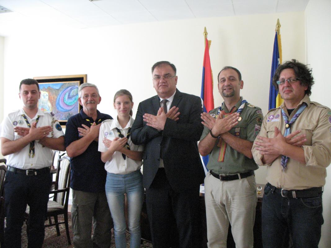 Chairman of the Presidency of Bosnia and Herzegovina meet with Scouts