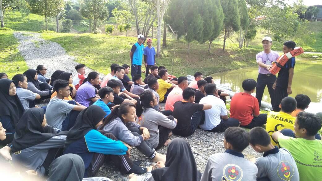Taklimat Tatacara Penggunaan Jaket Keselamatan