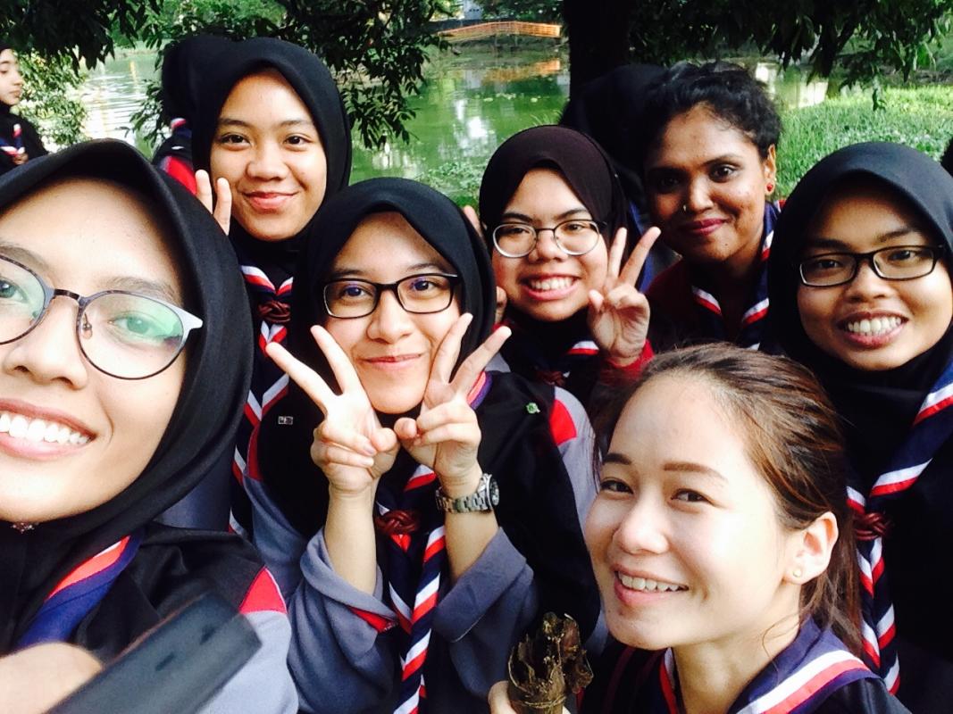 Kempen Kawasan Angkat Krew 1